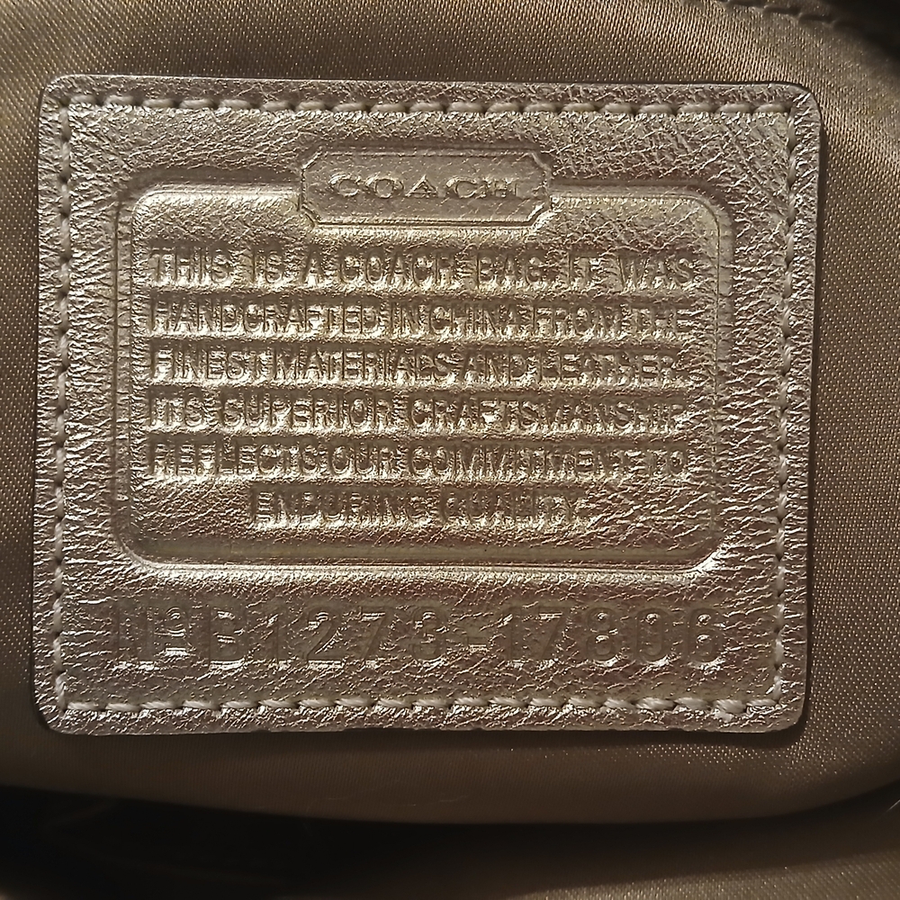 ✨ Coach Chelsea Jayden Signature Carryall | Cream & Gold | Like New ✨ - Picture 5 of 13
